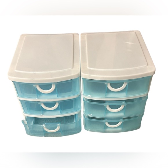 Other - 2 Plastic Drawers
